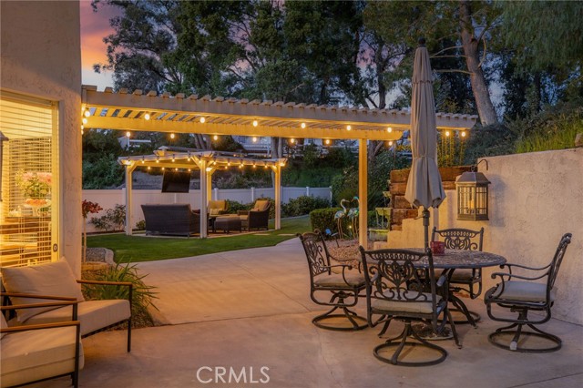 Detail Gallery Image 4 of 57 For 30155 Campo Verde, Temecula,  CA 92592 - 4 Beds | 2/1 Baths