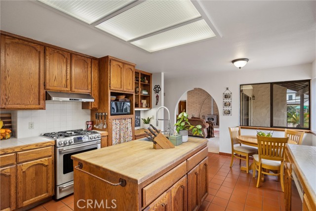 Detail Gallery Image 16 of 44 For 792 Rebecca Ct, Chico,  CA 95973 - 4 Beds | 2/2 Baths