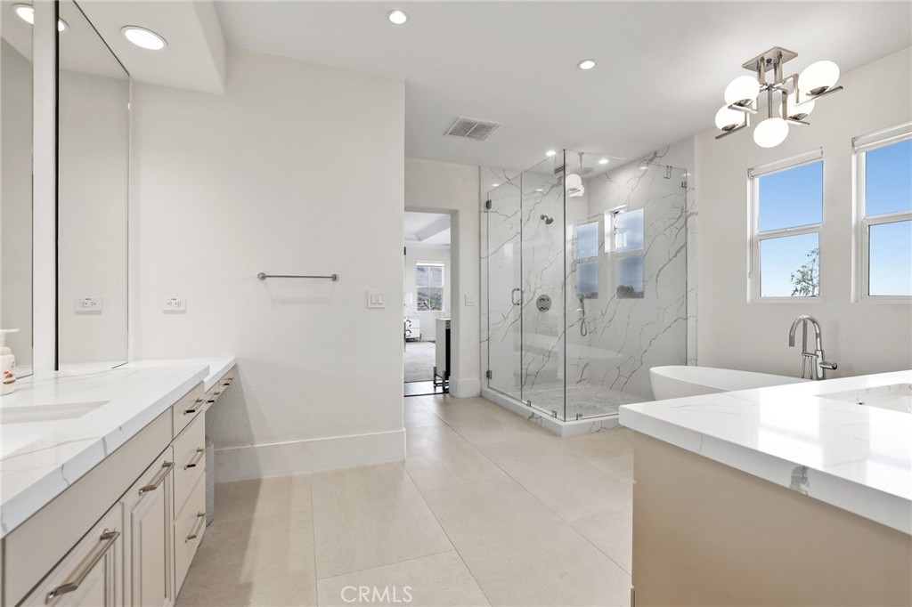 MLS #OC25222504 image #47