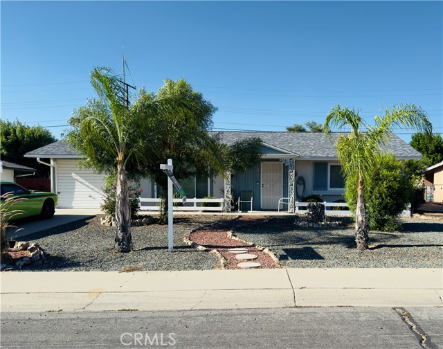 27102 Capilano Drive, Menifee CA: https://media.crmls.org/medias/9ac939b1-ff7e-402d-a8d1-d85620012ff4.jpg