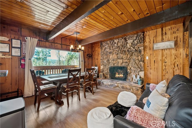 Detail Gallery Image 7 of 38 For 865 Bear Mountain, Big Bear City,  CA 92314 - 3 Beds | 1 Baths
