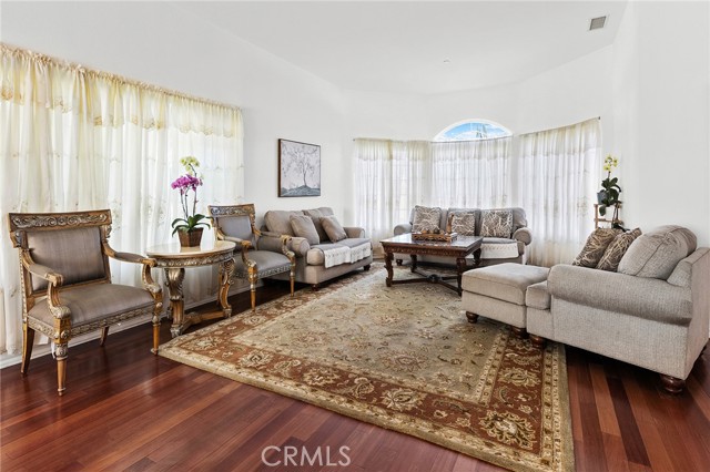 Detail Gallery Image 8 of 56 For 1036 Alpine Ct, Chino Hills,  CA 91709 - 4 Beds | 3/1 Baths