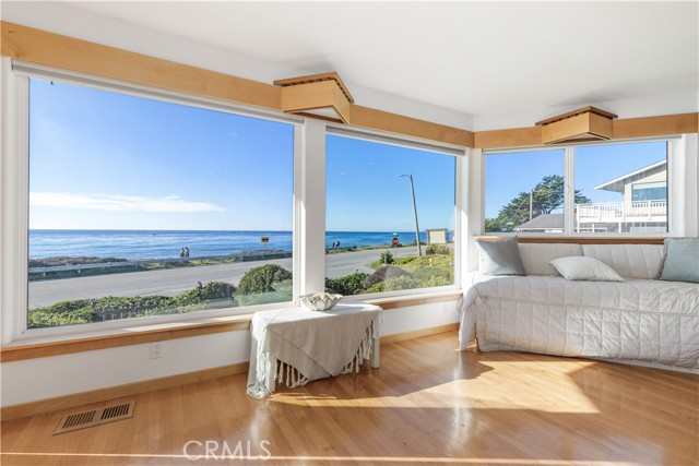 Detail Gallery Image 14 of 49 For 208 Weymouth, Cambria,  CA 93428 - 3 Beds | 2/1 Baths