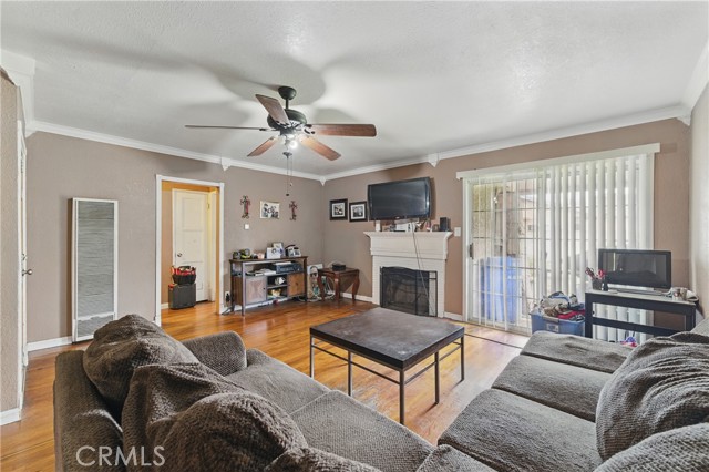 Detail Gallery Image 4 of 25 For 14423 Dumont Ave, Norwalk,  CA 90650 - 2 Beds | – Baths