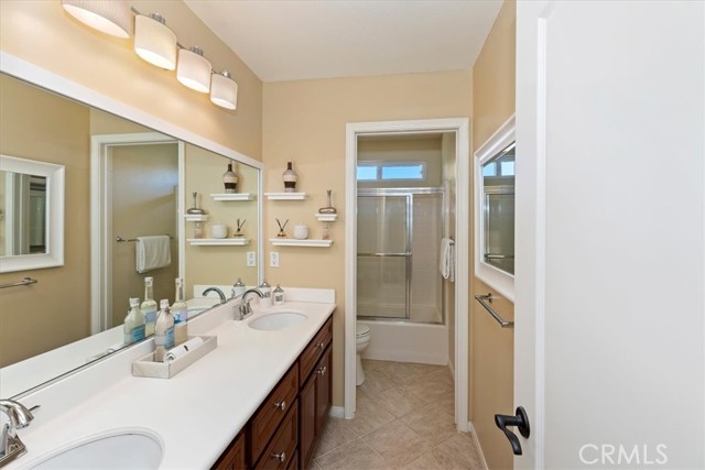 30807 Hillcrest Drive, Temecula CA: https://media.crmls.org/medias/9aca9c39-4bbe-429a-9952-5ffb8bdc7df3.jpg