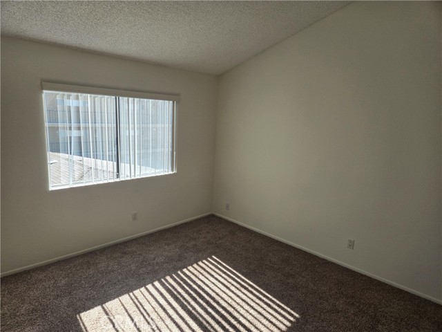 Detail Gallery Image 6 of 32 For 3530 Elm Ave #303,  Long Beach,  CA 90807 - 2 Beds | 2 Baths