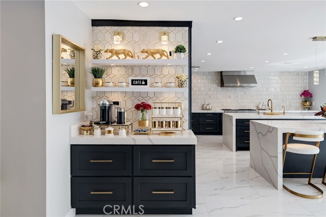 Detail Gallery Image 14 of 74 For 4030 - 4032 W 178th St, Torrance,  CA 90504 - 6 Beds | 3 Baths