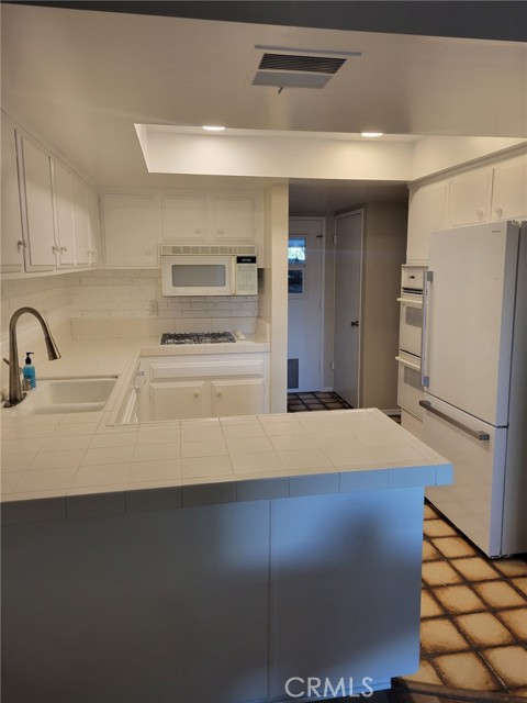 Detail Gallery Image 4 of 24 For 30737 Calle Resplendor, San Juan Capistrano,  CA 92675 - 2 Beds | 1/1 Baths