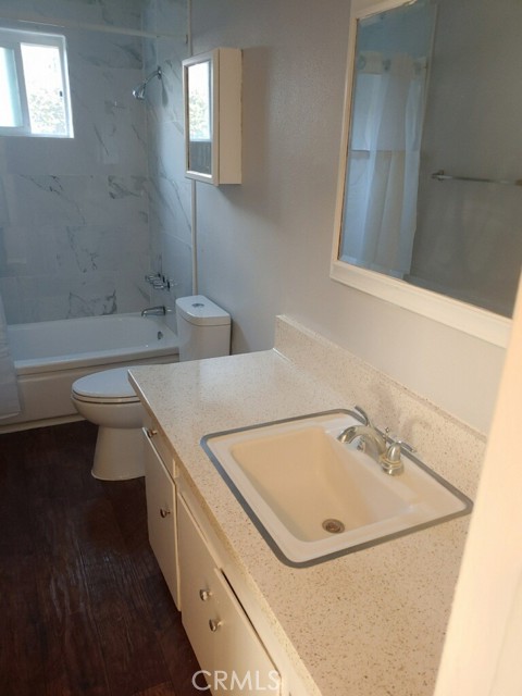 1935 W Linden Street, Riverside CA: https://media.crmls.org/medias/9acbd3e2-772c-42e9-a6f2-a6918f69edaf.jpg