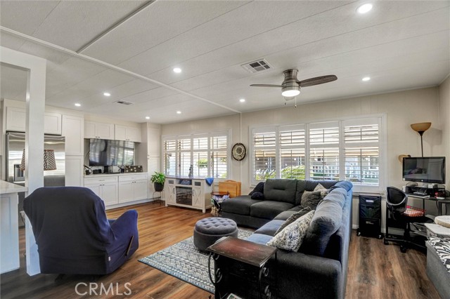 Detail Gallery Image 6 of 25 For 1001 W Lambert Rd #Spc 129, La Habra,  CA 90631 - 2 Beds | 2 Baths