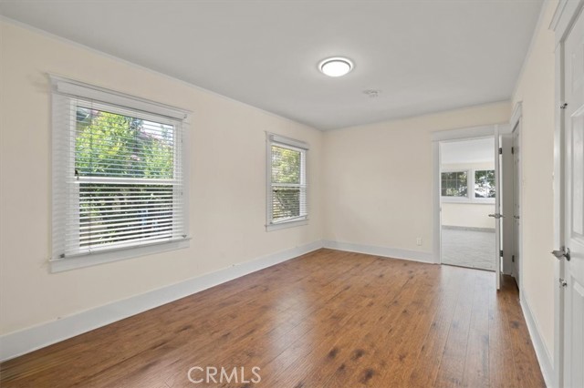 268 S Norton Avenue, Los Angeles CA: https://media.crmls.org/medias/9acd7166-770a-4144-aecc-6f30127b8cd9.jpg