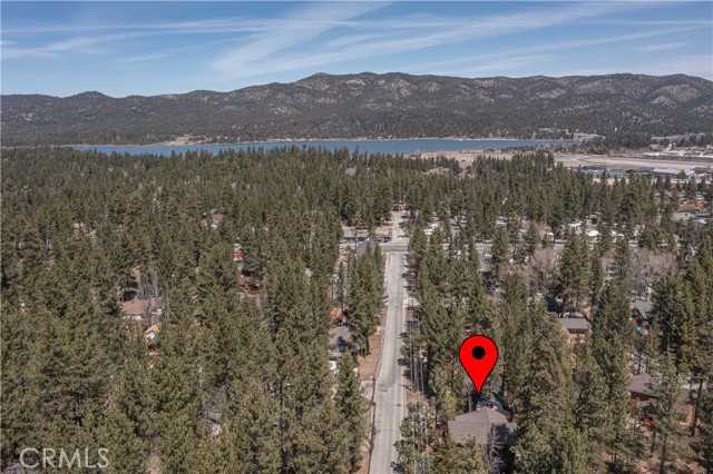Detail Gallery Image 3 of 55 For 615 Thrush Dr, Big Bear Lake,  CA 92315 - 4 Beds | 3/1 Baths
