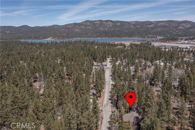 Detail Gallery Image 3 of 55 For 615 Thrush Dr, Big Bear Lake,  CA 92315 - 4 Beds | 3/1 Baths