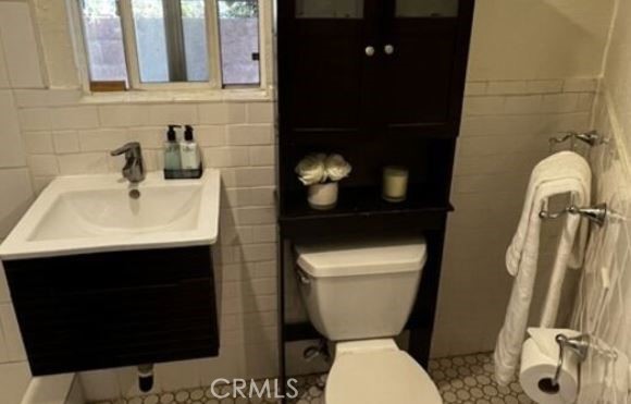 Detail Gallery Image 12 of 15 For 1770 Hauser Bld, Los Angeles,  CA 90019 - 3 Beds | 2 Baths