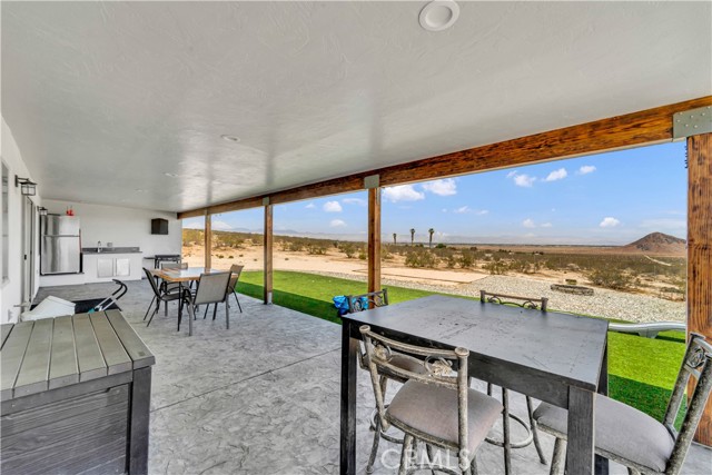 10715 Wilson Drive, California City CA: https://media.crmls.org/medias/9ad020ee-d1e1-457e-9d2b-cc86c9f637ad.jpg