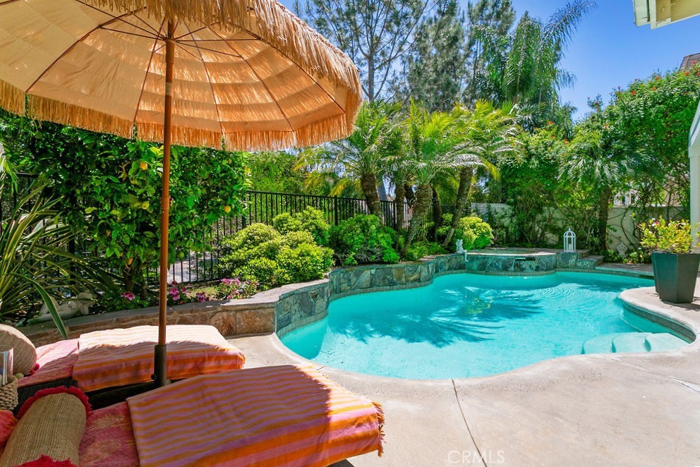 MLS #OC25250506 image #28