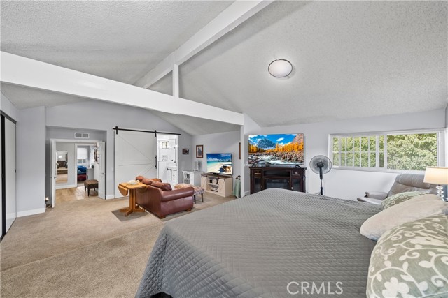 25261 Grissom Road, Laguna Hills CA: https://media.crmls.org/medias/9ad0ba94-8c04-47a3-be79-521500b7f3a2.jpg