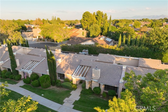Detail Gallery Image 5 of 55 For 44125 Planet Cir, Lancaster,  CA 93536 - 2 Beds | 2 Baths