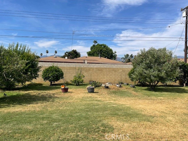 1014 E Jackson Street, Rialto CA: https://media.crmls.org/medias/9ad275c9-b44e-4934-8e3f-43c6f9fe2271.jpg