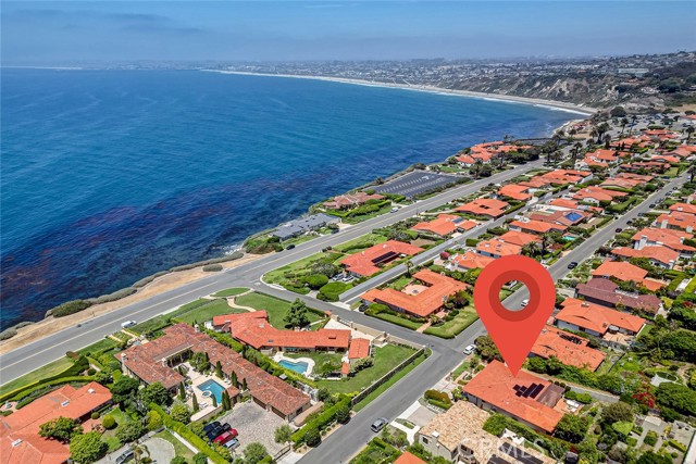 556 Via Media, Palos Verdes Estates CA: https://media.crmls.org/medias/9ad40c9e-15e5-42d1-bb44-b38439f553e2.jpg