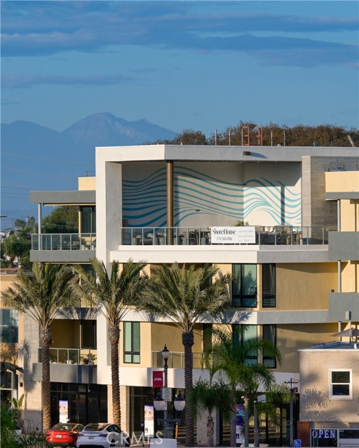 414 Main, Huntington Beach CA: https://media.crmls.org/medias/9ad44afa-b46d-4abb-84ae-a6c1511e84c8.jpg