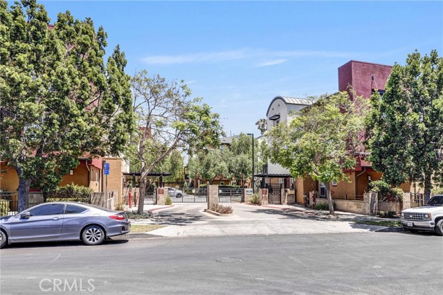8620 Belford Avenue, Los Angeles CA: https://media.crmls.org/medias/9ad55eb1-e65a-4a48-8e78-4cf4d57fe271.jpg