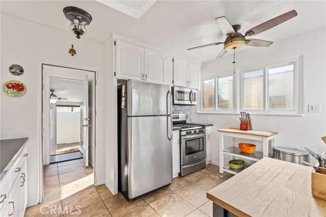 Detail Gallery Image 14 of 40 For 5516 Willowcrest, North Hollywood,  CA 91601 - 3 Beds | 2 Baths