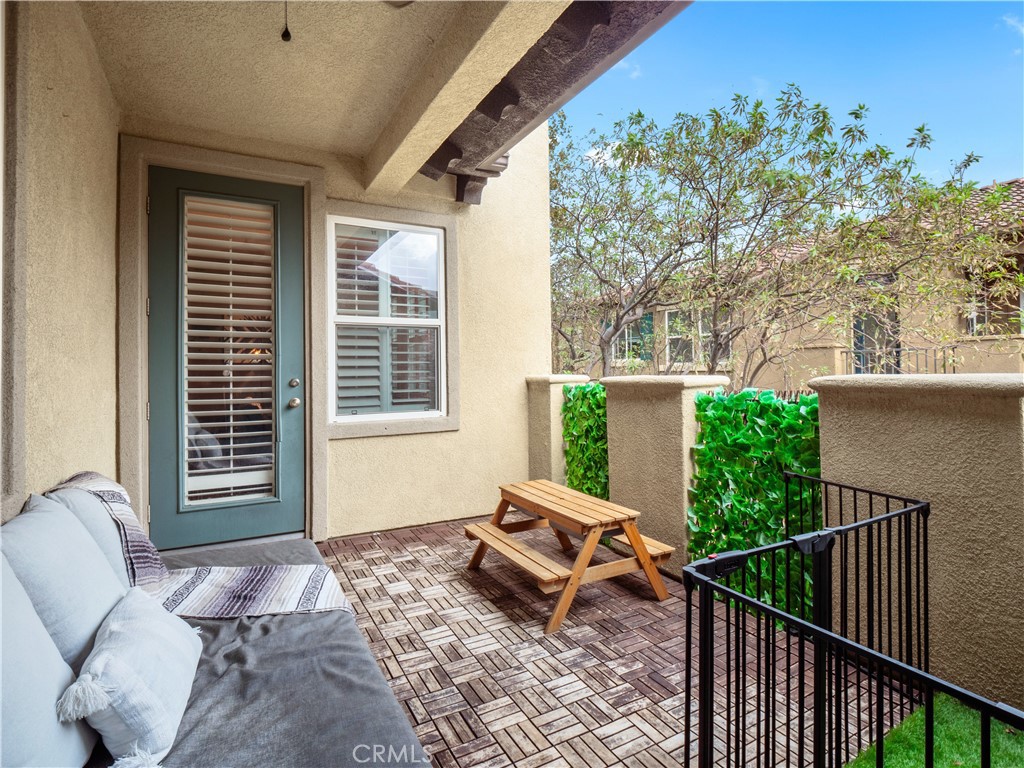 https://media.crmls.org/medias/9ad601ca-2c49-49c3-9599-f595982ead08.jpg?preset=X-Large