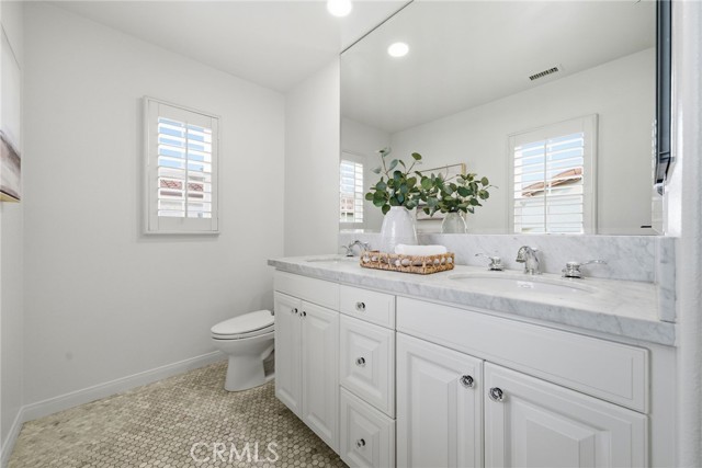 Detail Gallery Image 15 of 34 For 117 White Flower, Irvine,  CA 92603 - 3 Beds | 2/1 Baths