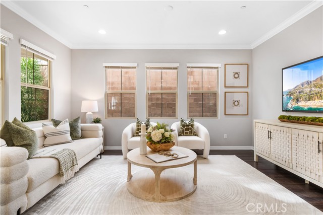 Detail Gallery Image 12 of 47 For 102 Yellow Pine, Irvine,  CA 92618 - 4 Beds | 4 Baths