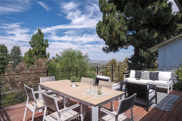 6441 Via De Anzar, Rancho Palos Verdes CA: https://media.crmls.org/medias/9ad80b3a-a350-4b8a-b2cc-4717e8db934b.jpg