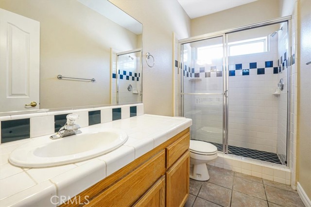 6940 Oak Vista Lane, Oak Hills CA: https://media.crmls.org/medias/9ad878b5-1fb8-4e15-908a-ce0345b45dcb.jpg