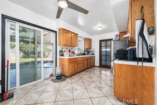 Detail Gallery Image 11 of 29 For 1133 Redwood St, Corona,  CA 92879 - 3 Beds | 2 Baths