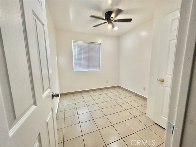 2657 E Monroe Street, Carson CA: https://media.crmls.org/medias/9ad8f4d6-656a-4723-af5d-776421808098.jpg