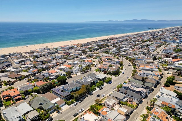 2044 Monterey Boulevard, Hermosa Beach, California 90254, 5 Bedrooms Bedrooms, ,3 BathroomsBathrooms,Residential,Sold,Monterey,SB23126104