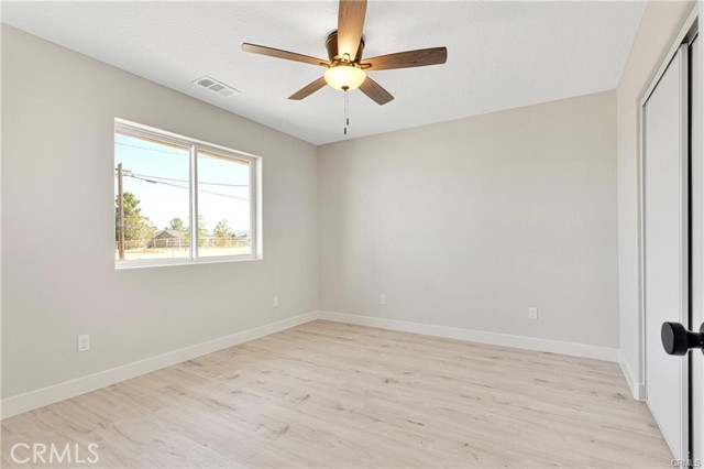 Detail Gallery Image 32 of 41 For 22562 Houston St, Apple Valley,  CA 92308 - 4 Beds | 2 Baths