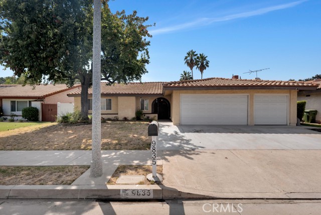 Detail Gallery Image 2 of 34 For 9835 Nevada Ave, Chatsworth,  CA 91311 - 4 Beds | 3 Baths