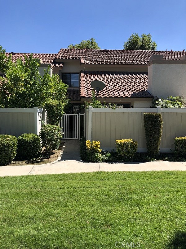 1320 Albariza Pl #4, Diamond Bar, CA 91765