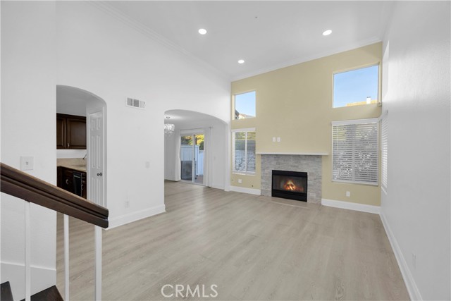 Front Image Thumbnail for CROC25235770