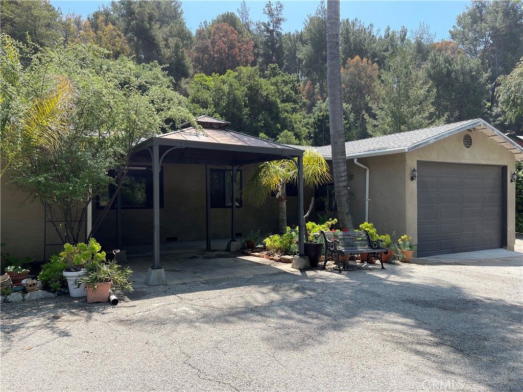 2660 N Beverly Glen Boulevard, Los Angeles, CA 90077