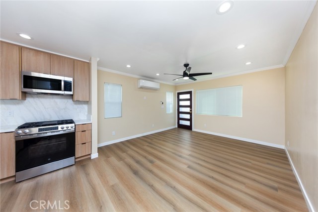 Detail Gallery Image 4 of 16 For 7671 Quakertown Avenue, Winnetka,  CA 91306 - 2 Beds | 1/1 Baths