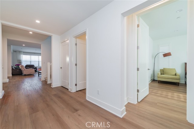 Detail Gallery Image 8 of 34 For 116 Imagination Trl, Irvine,  CA 92620 - 4 Beds | 3/1 Baths