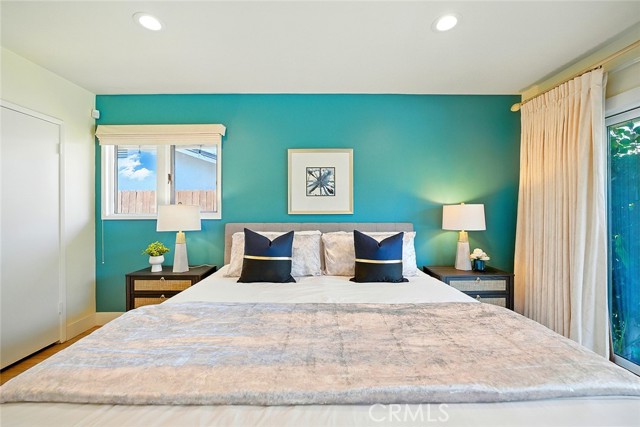 1210 Los Altos Avenue, Long Beach CA: https://media.crmls.org/medias/9adb6ff1-a83a-441c-b7e4-2817a38e6760.jpg