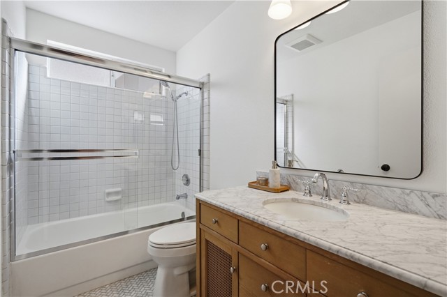 Image 18 of 38 For 26352 Ivrea  