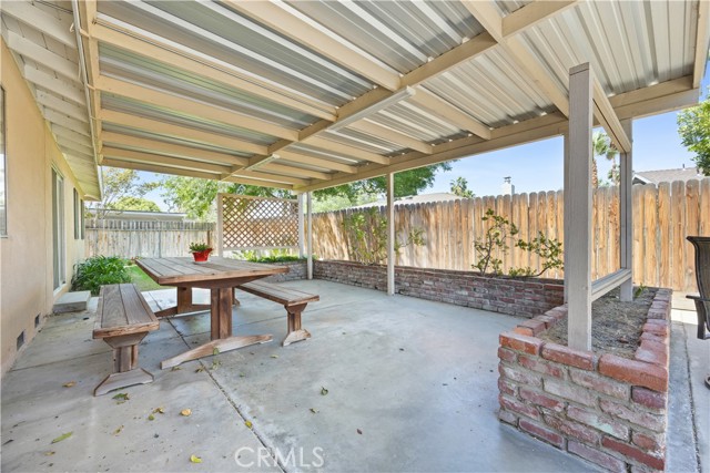 Detail Gallery Image 33 of 38 For 6212 Friant Dr, Bakersfield,  CA 93309 - 3 Beds | 2 Baths