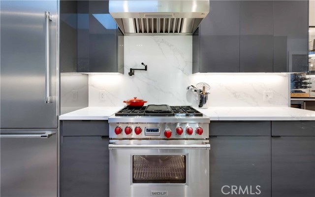 Detail Gallery Image 11 of 29 For 16688 Oldham St, Encino,  CA 91436 - 5 Beds | 3/1 Baths