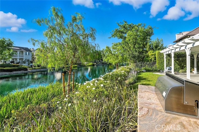 27052 Island Road, Valencia CA: https://media.crmls.org/medias/9adea819-9e3e-4d7d-b589-093971c46ab6.jpg