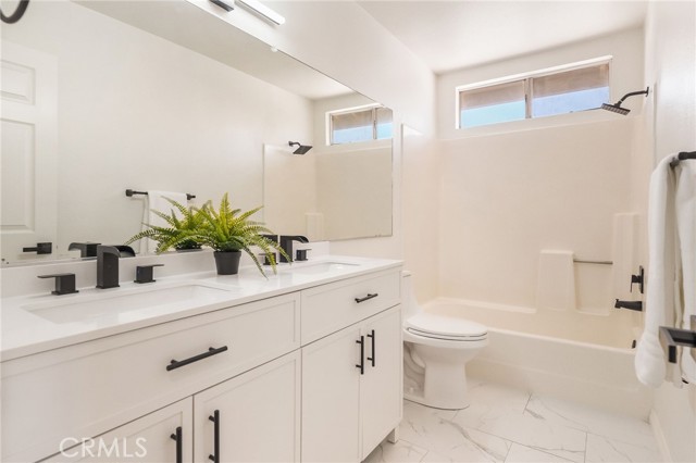 Detail Gallery Image 14 of 24 For 37933 Sweetbrush St, Palmdale,  CA 93552 - 4 Beds | 3 Baths