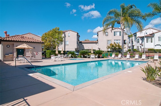 6267 Via Trato, Carlsbad CA: https://media.crmls.org/medias/9adfd2ad-f951-437f-9467-6edf1d29da45.jpg