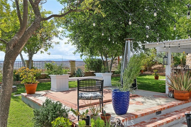 Detail Gallery Image 34 of 47 For 27959 Palmetto Ridge Dr, Valencia,  CA 91354 - 4 Beds | 2/1 Baths